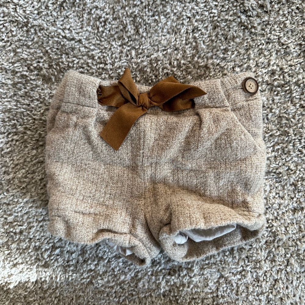 Zara Baby shorts 6-9m